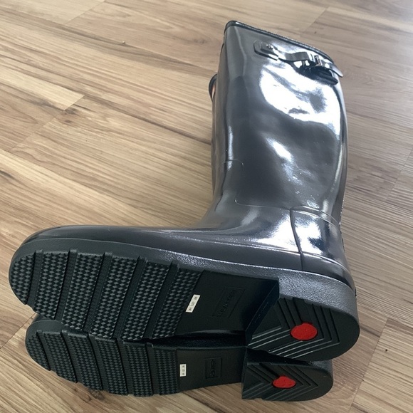 NIB hunter Original refined gloss navy rain boots - Picture 4 of 7